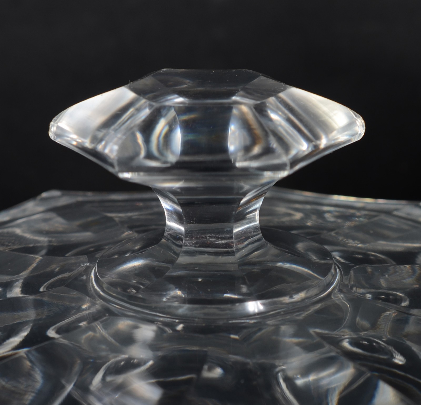 Duas tampas para queijeira de cristal europeu lapidado. - foto 4 de 7
