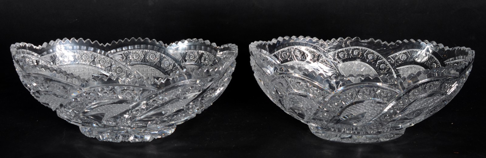 Par de fruteiras de cristal lapidado. Mínimos bicados. - foto 1 de 5