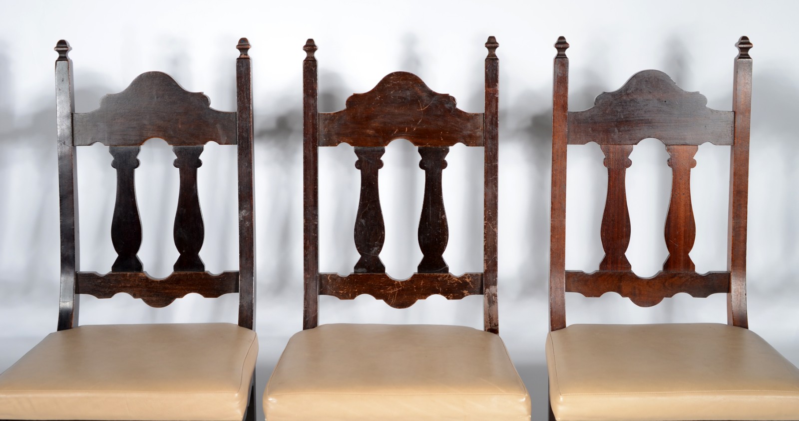 Conjunto com 6 cadeiras para sala de jantar de madeira nobre... - foto 2 de 9