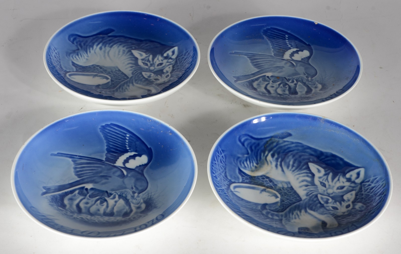 Quatro pratos de porcelana dinamarquesa B&G, edição limitada "Mothers... - foto 3 de 11