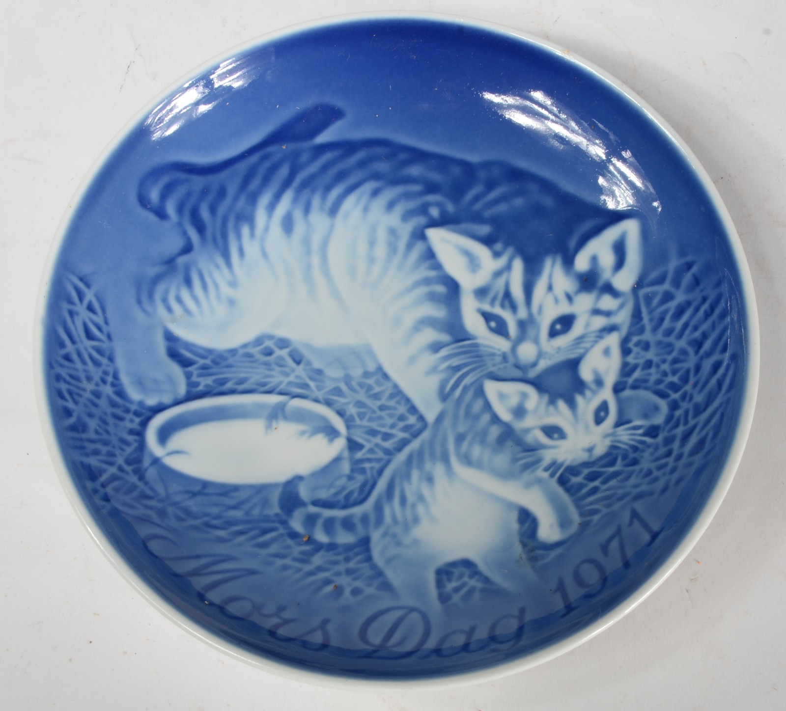 Quatro pratos de porcelana dinamarquesa B&G, edição limitada "Mothers... - foto 6 de 11