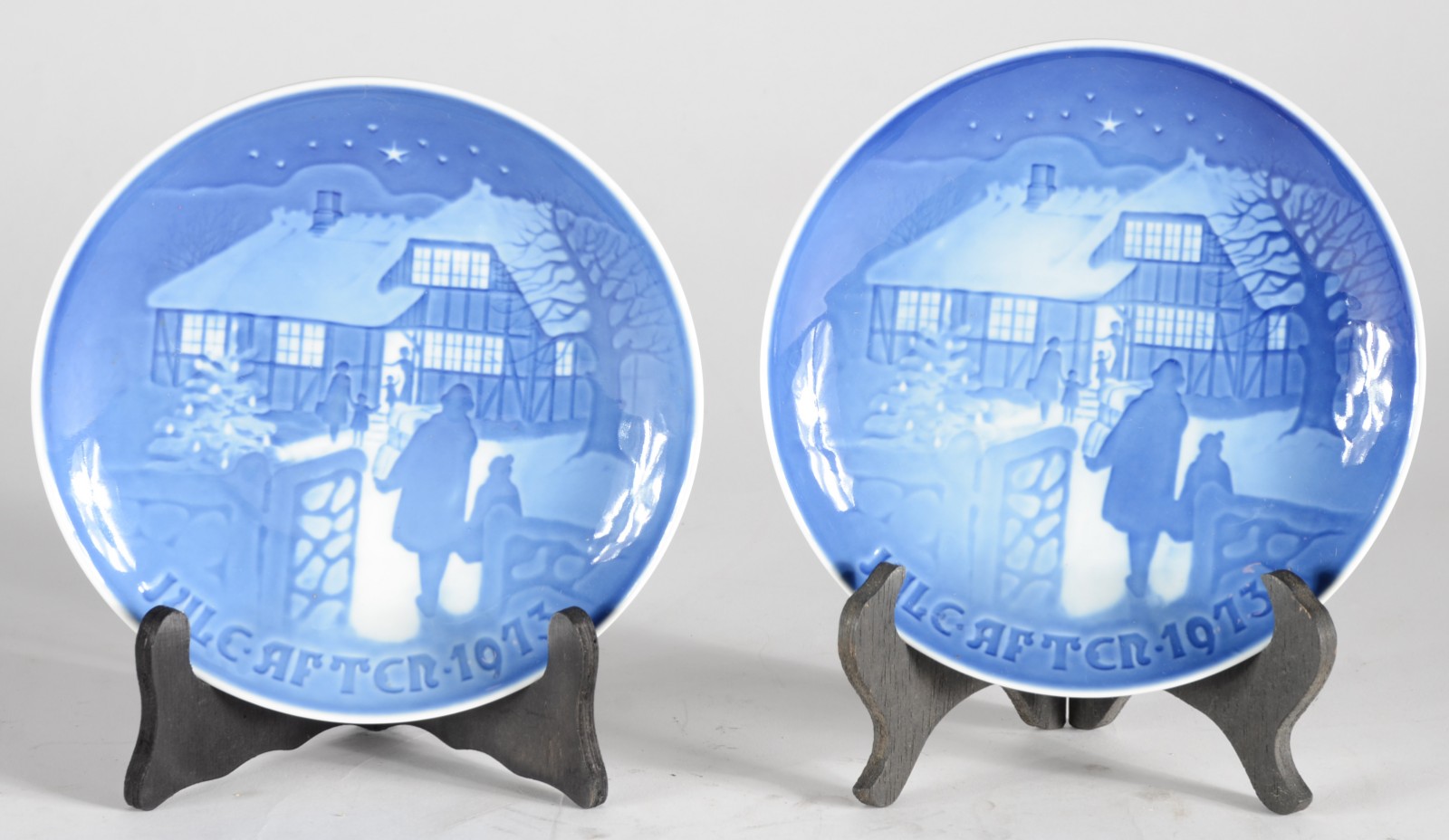 Par de pratos de porcelana dinamarquesa Copenhagem B&G, edição... - foto 1 de 4