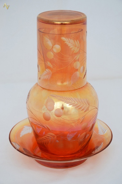 Verre d'eau com pratinho em Carnival Glass. Altura 20 cm. - foto 1 de 2