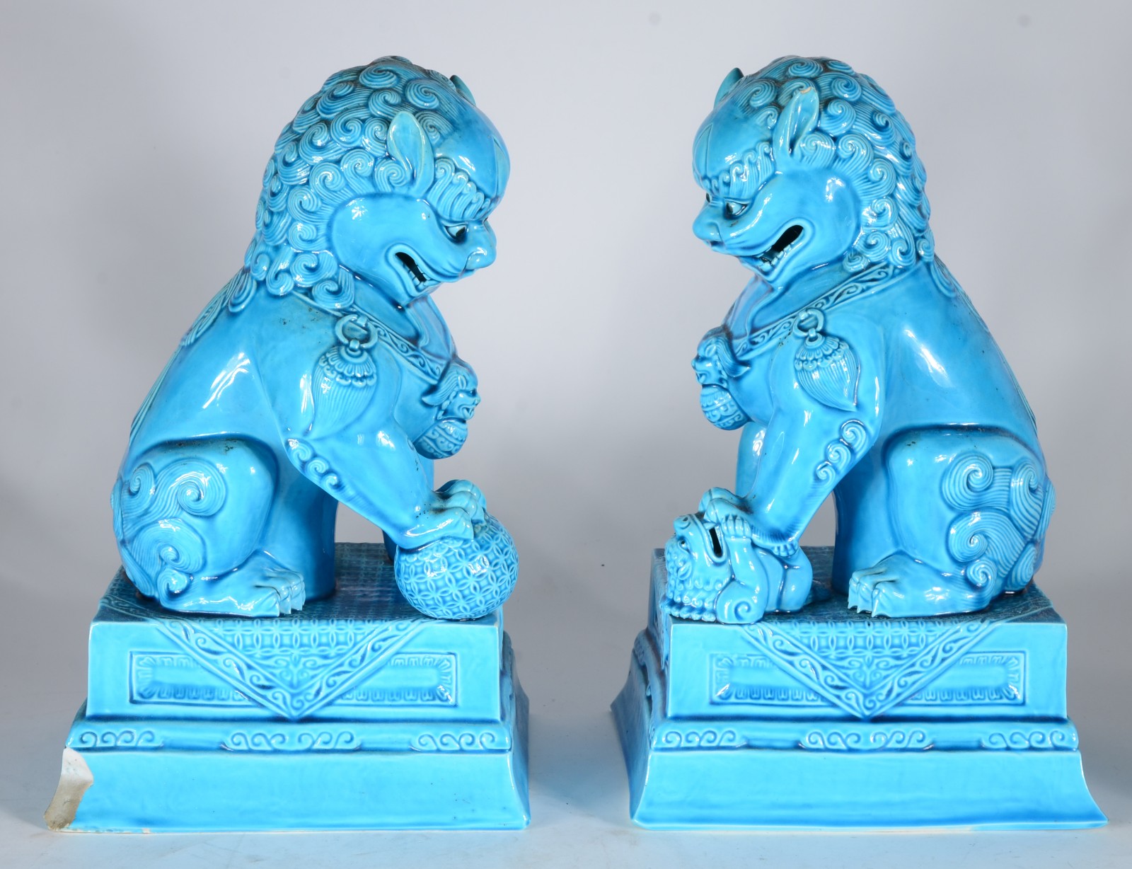 Par de esculturas de porcelana oriental azul turquesa representando... - foto 3 de 7