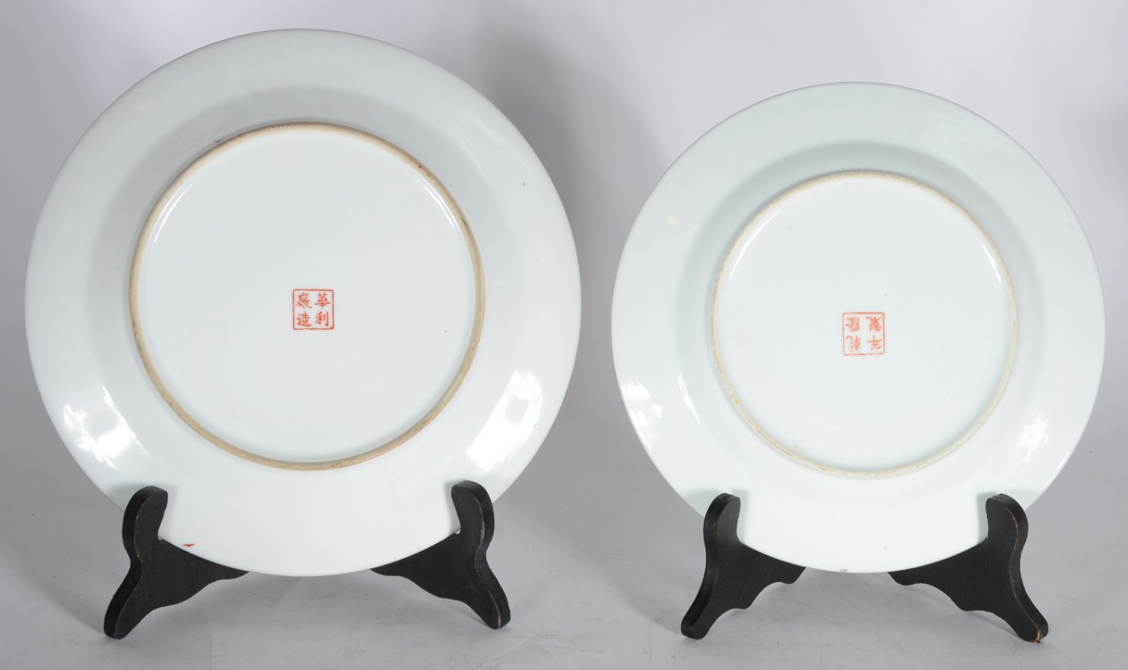 Quatro peças diversas de porcelana oriental rosa e verde, sendo: dois... - foto 3 de 7