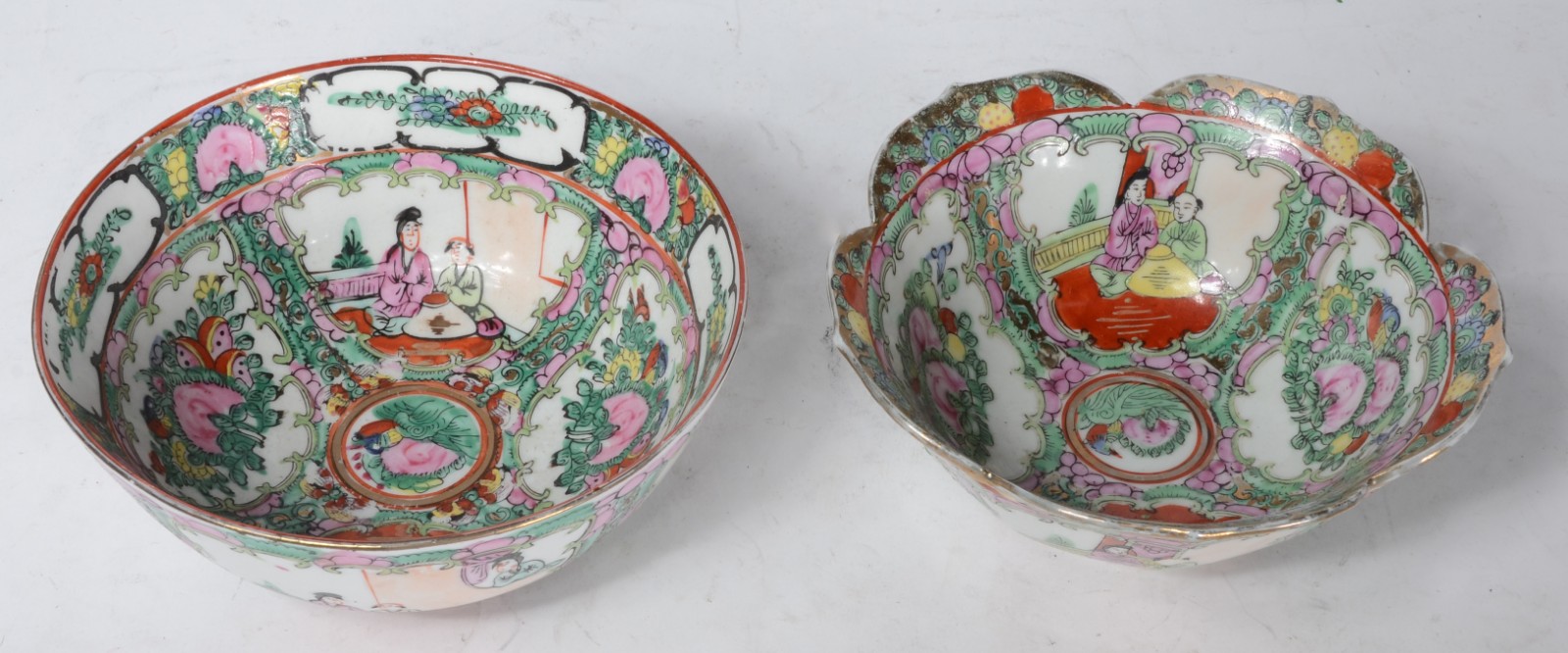 Quatro peças diversas de porcelana oriental rosa e verde, sendo: dois... - foto 6 de 7