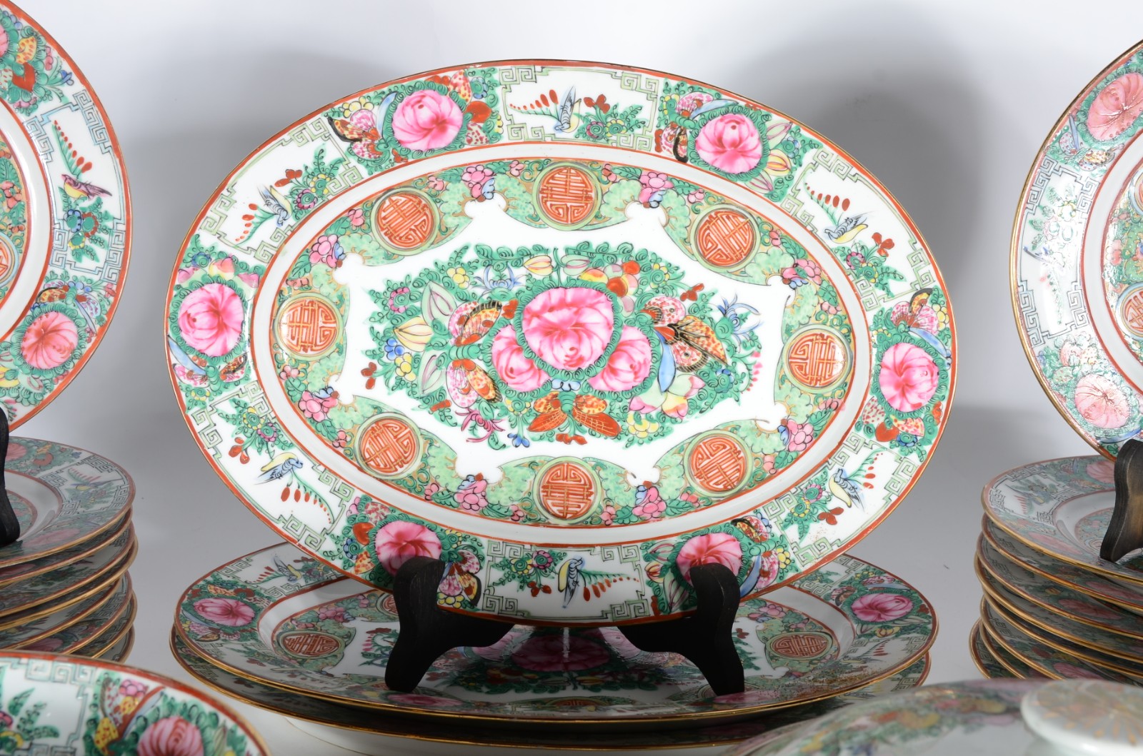 Serviço de jantar e chá de porcelana oriental, decoração floral em... - foto 4 de 10