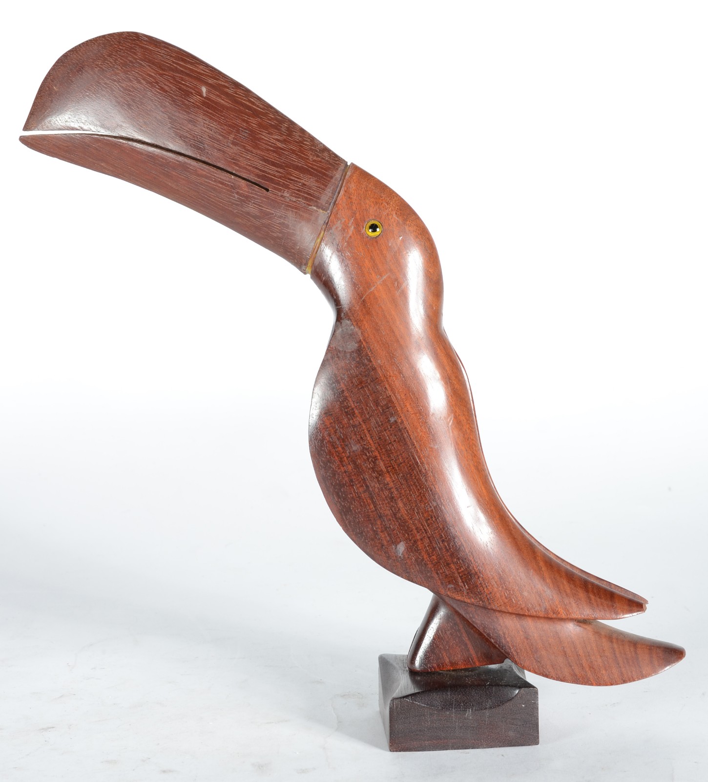 Duas peças, sendo: escultura representando tucano de jacarandá e bowl... - foto 2 de 11