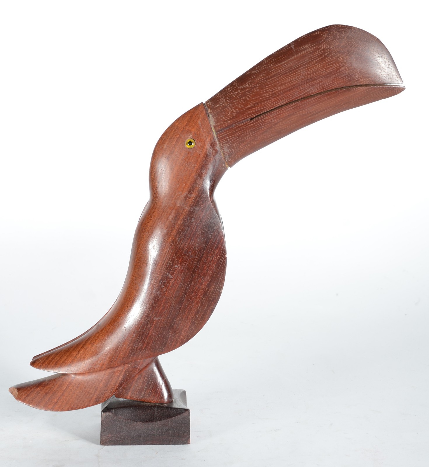 Duas peças, sendo: escultura representando tucano de jacarandá e bowl... - foto 4 de 11