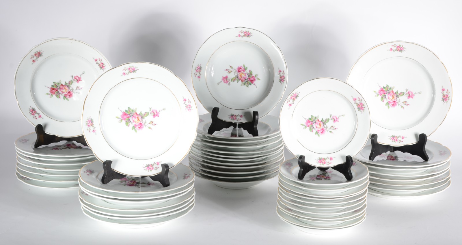 Aparelho de jantar de porcelana Real, branca com flores em... - foto 2 de 8