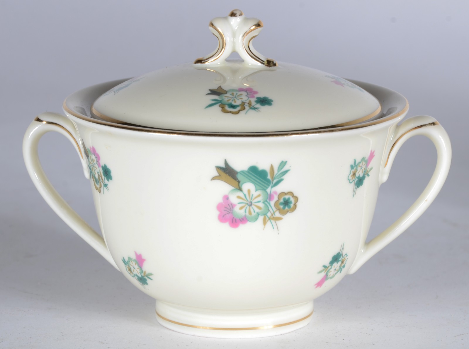 Conjunto de porcelana tcheca, composto de: 10 xícaras de chá com... - foto 7 de 8