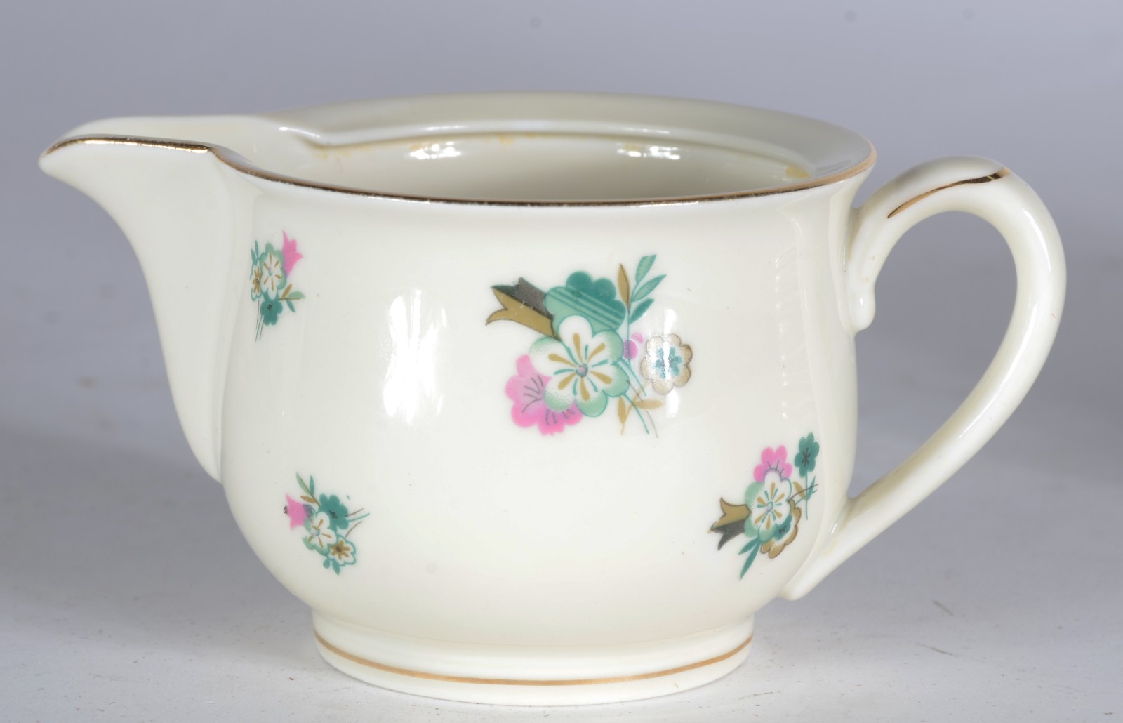 Conjunto de porcelana tcheca, composto de: 10 xícaras de chá com... - foto 8 de 8