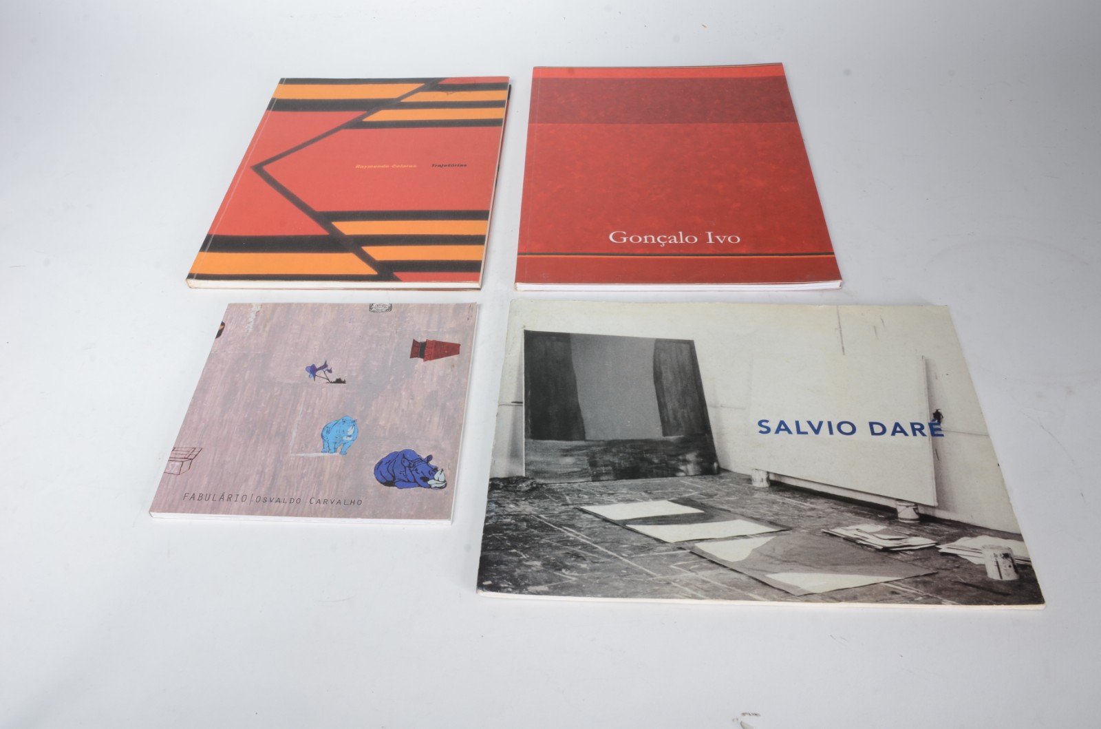 Quatro livros diversos: A) Gonçalo Ivo B) Salvio Dare C) Osvaldo... - foto 1 de 11