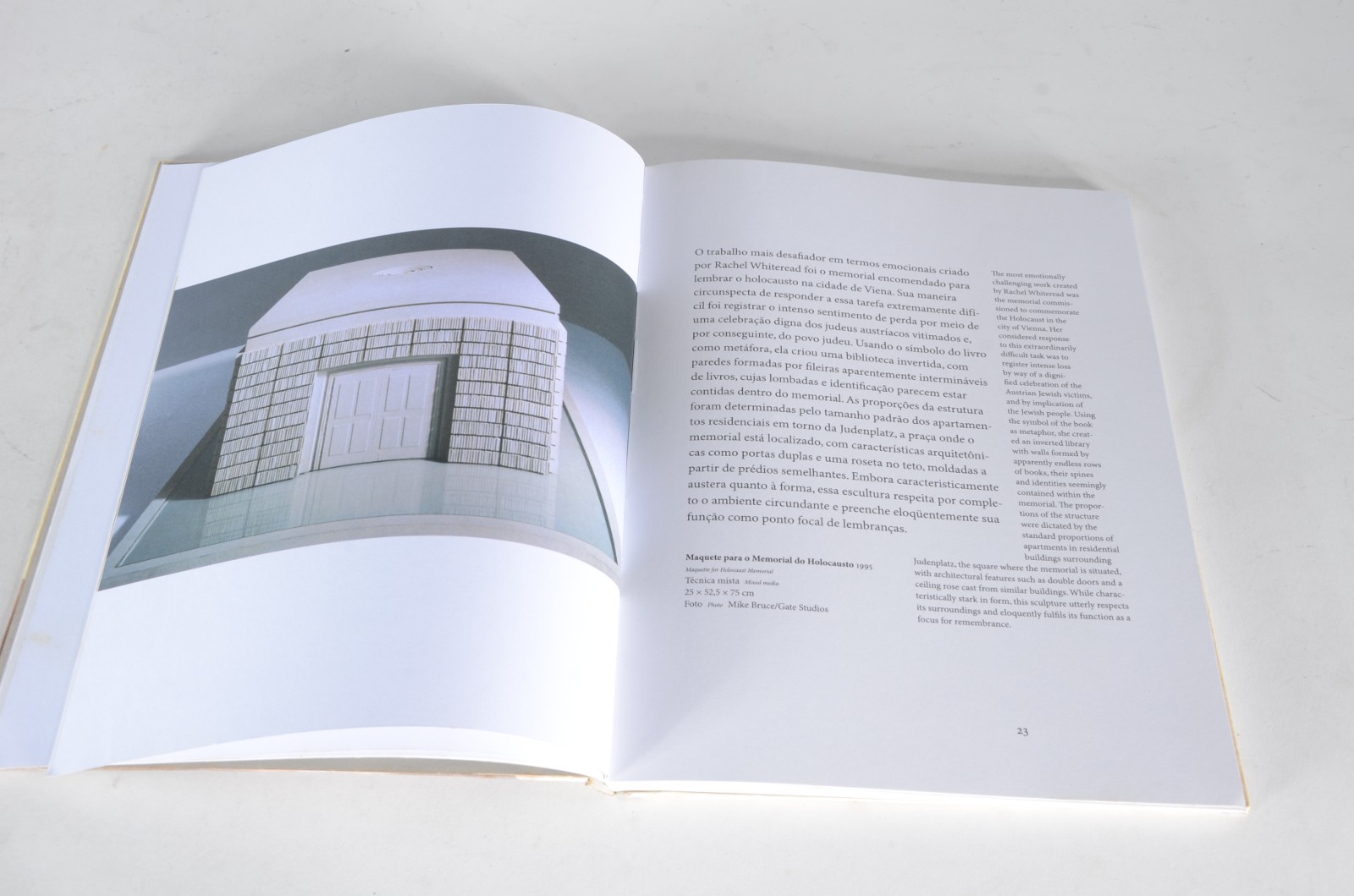 Quatro livros diversos: A) Iole Freitas B) Louis Eugène Boudin - Na... - foto 7 de 11