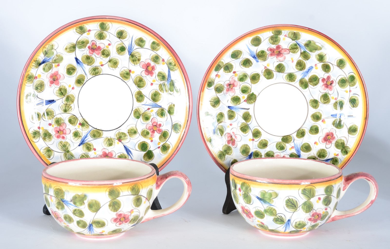 Diversas peças, sendo: dois potiches de porcelana azul e branco; e, 2... - foto 3 de 6