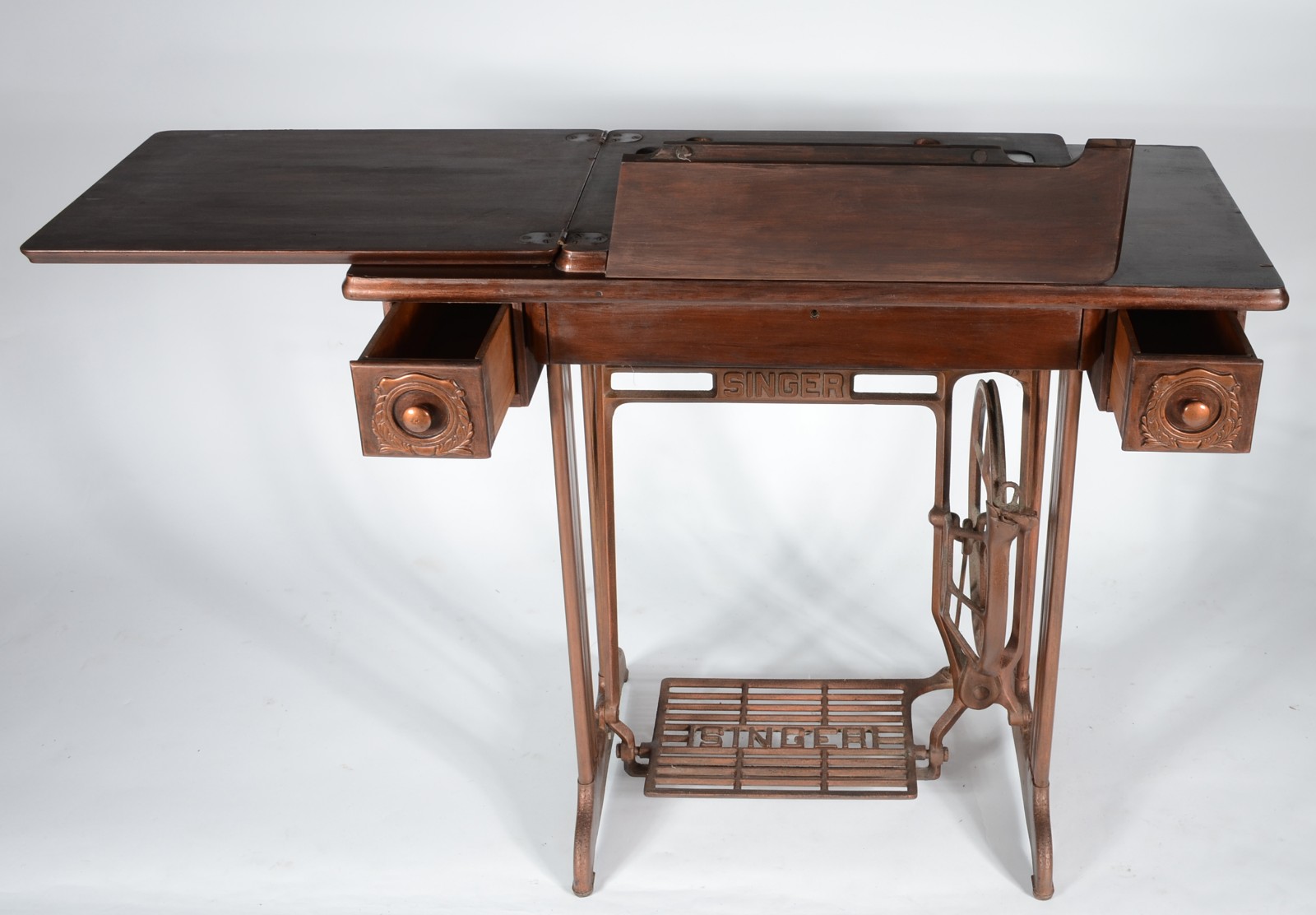 Base para mesa de costura de madeira nobre. - foto 4 de 9
