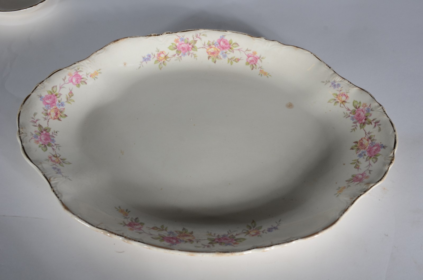 Aparelho de jantar de faiança "Homer Laughlin" na cor bege com flores... - foto 5 de 8