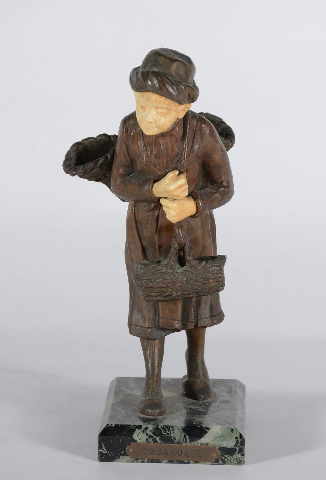 Charlotte Monginot (1872-1962), Cacahuete - foto 1 de 8