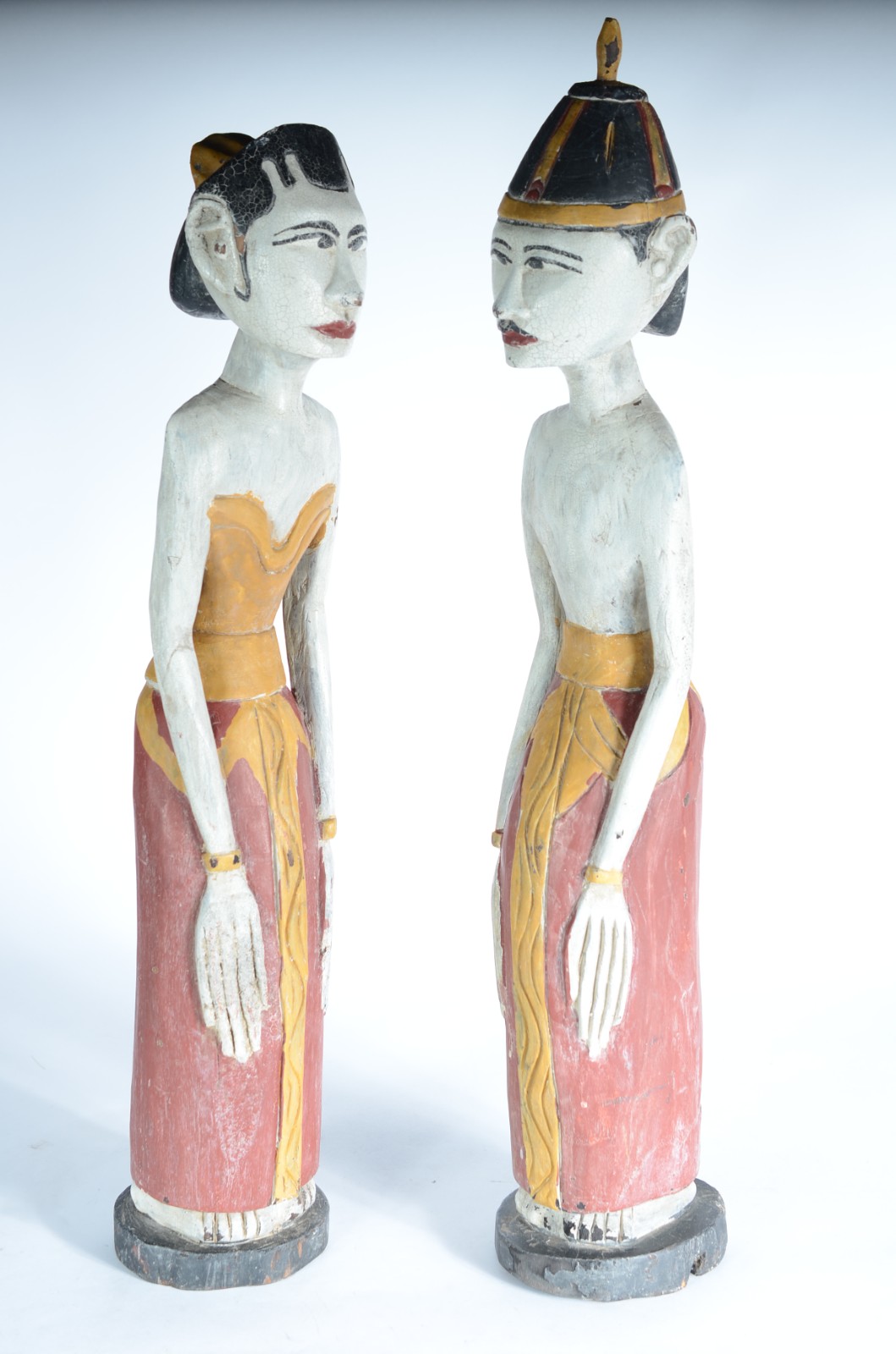 ESCULTURAS JAVANESAS - Casal javanês de madeira policromada... - foto 1 de 7