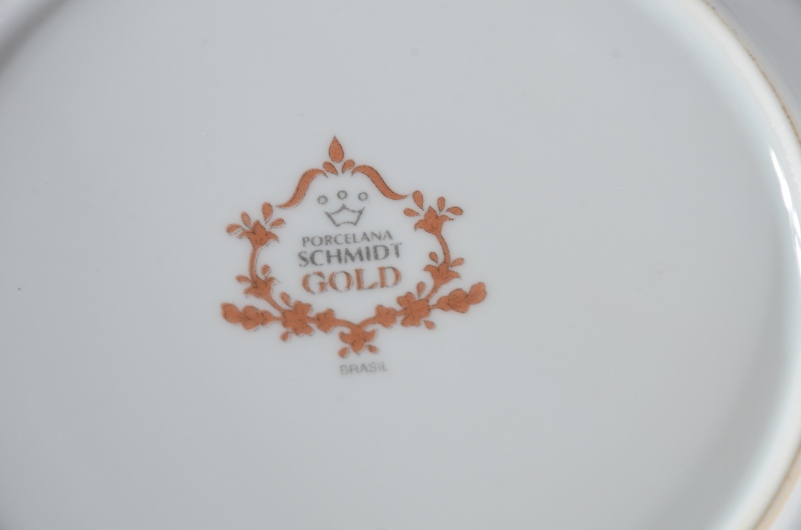 Serviço de jantar de porcelana Schmidt, composto de: 12 pratos rasos... - foto 7 de 8