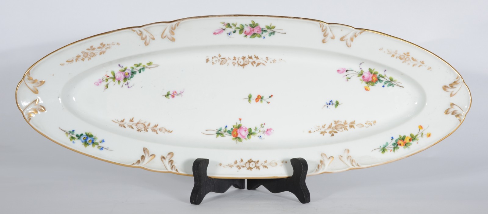 Travessa para peixe de porcelana francesa Velho Paris com flores em... - foto 1 de 2