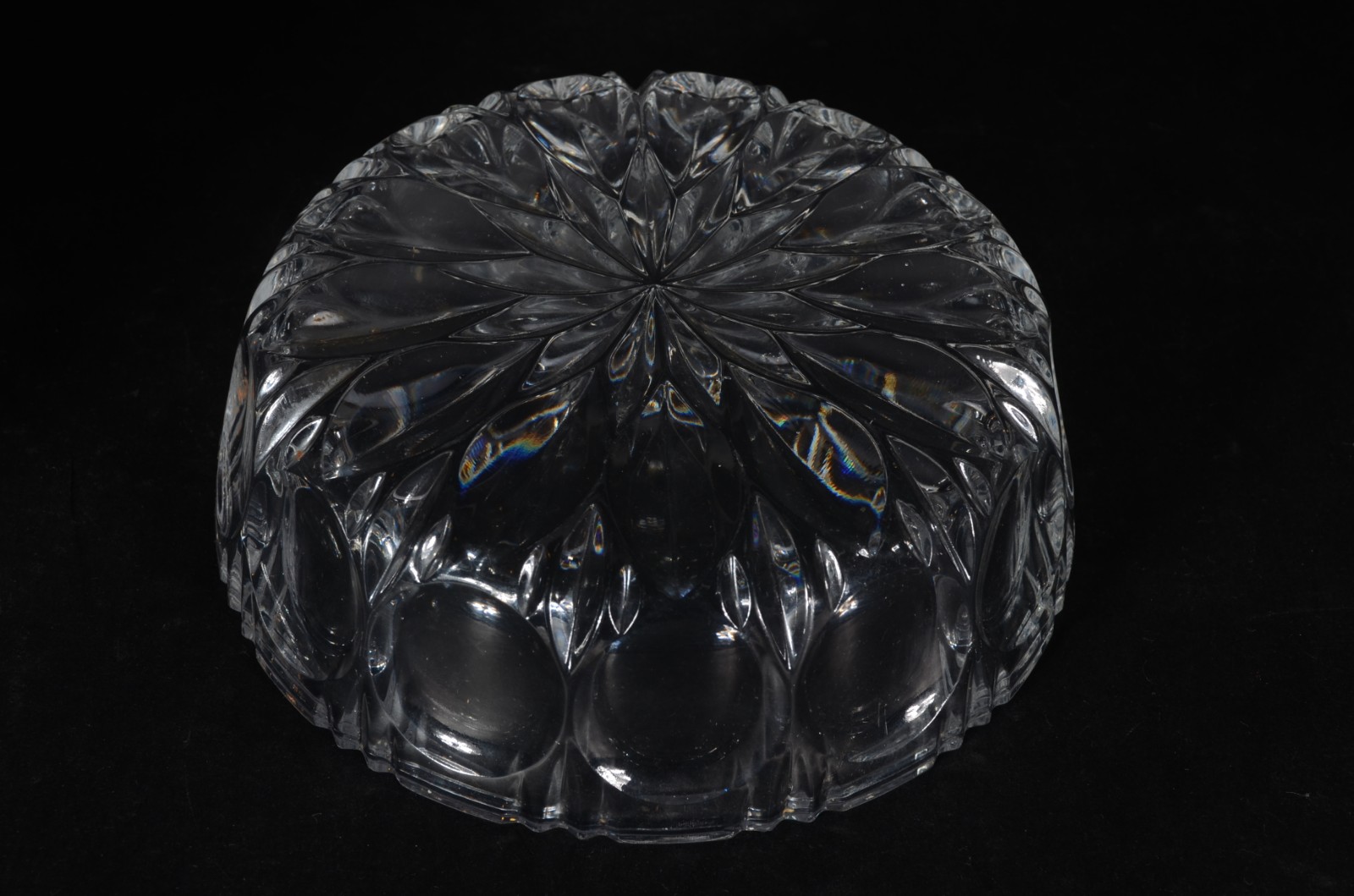 Duas fruteiras de cristal lapidado. Bordas com bicados. - foto 9 de 9