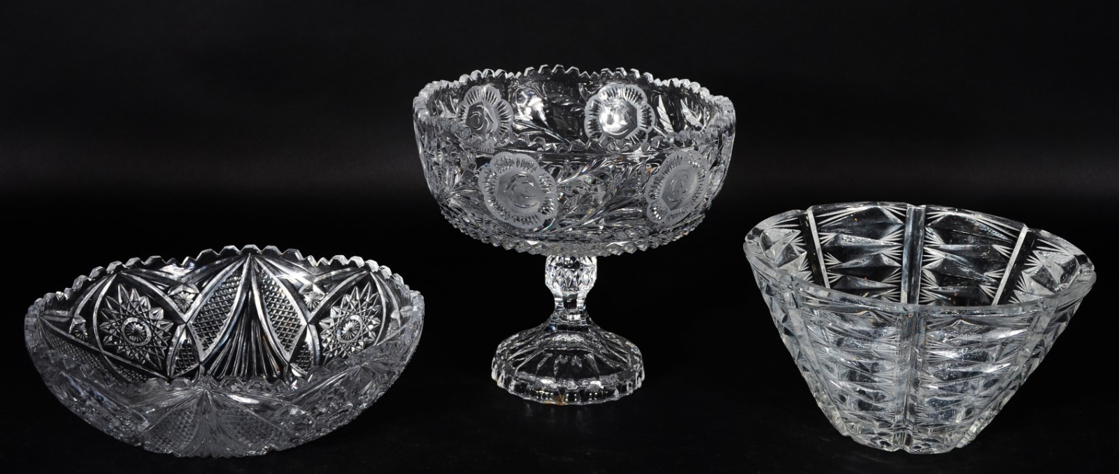 Três fruteiras de cristal lapidado, diversos modelos. - foto 1 de 5