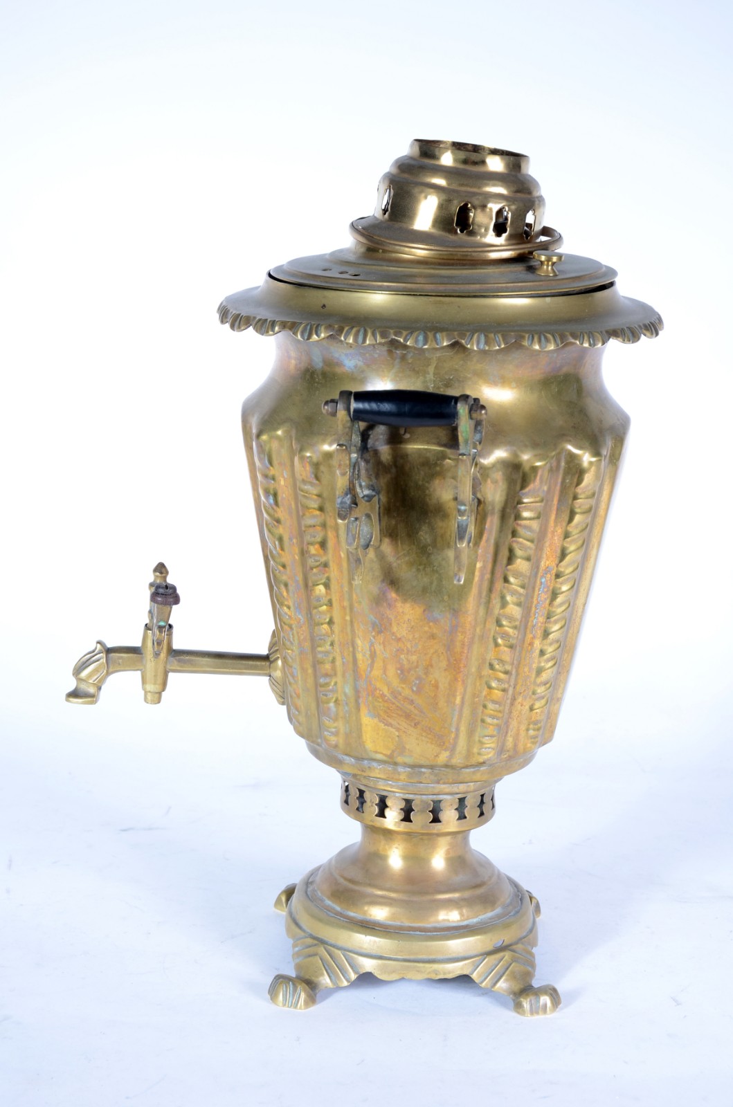 Samovar de metal dourado. Desgastes. - foto 1 de 9