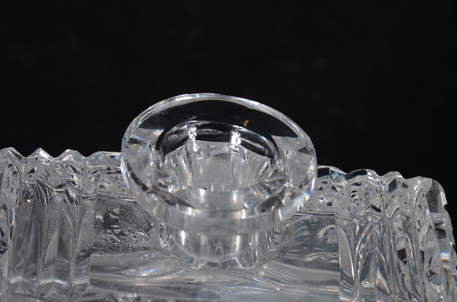 Garrafa de cristal tcheco lapidado. - foto 4 de 5