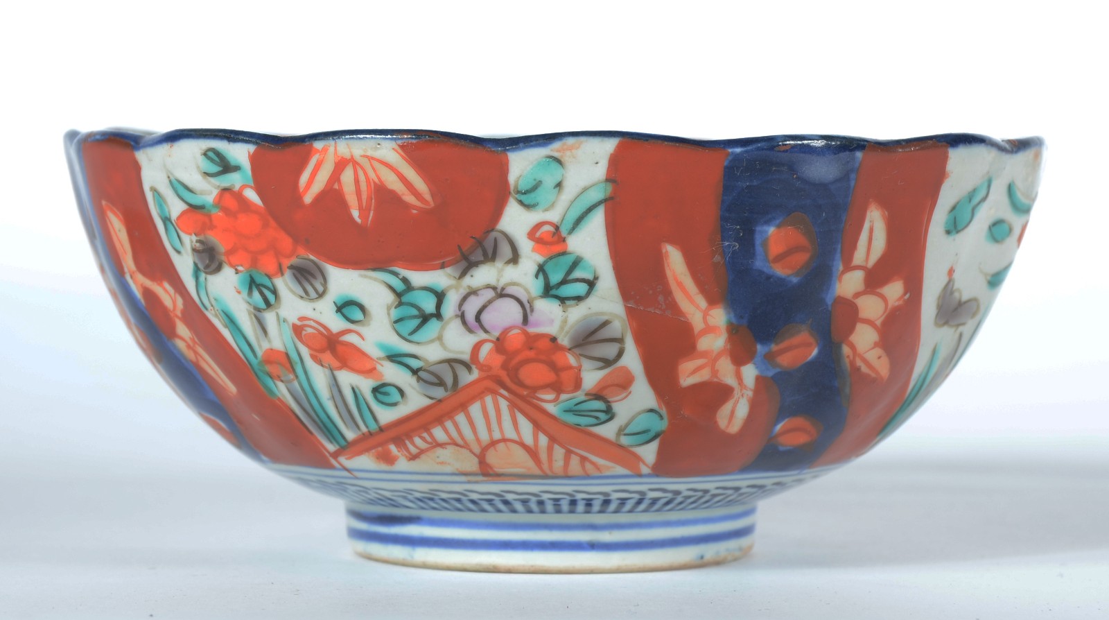 Diversas peças de porcelana japonesa Imari, sendo: bowl, castiçal e... - foto 7 de 11