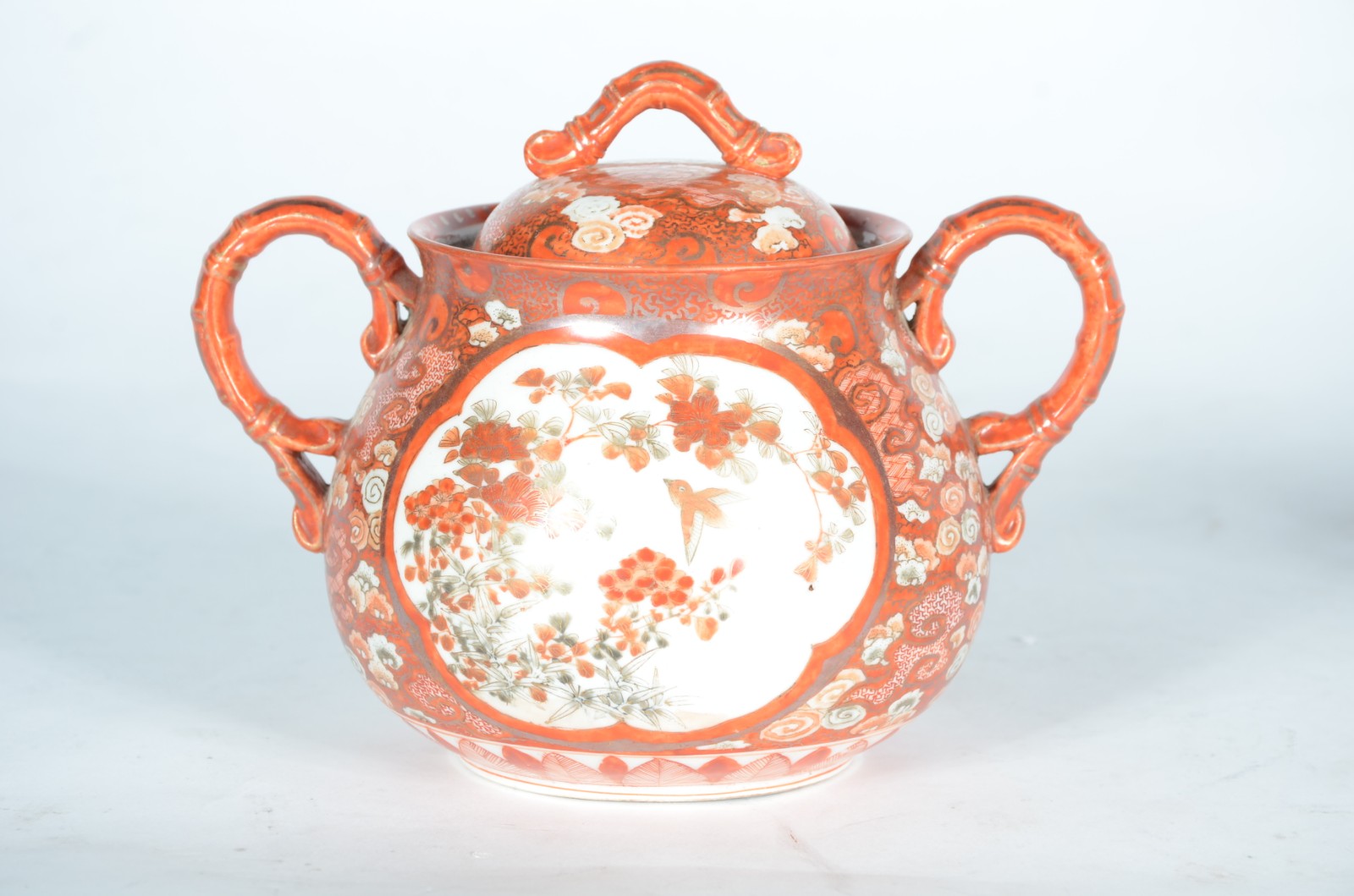 Serviço de chá de porcelana oriental decorado com pássaros e flores... - foto 6 de 7