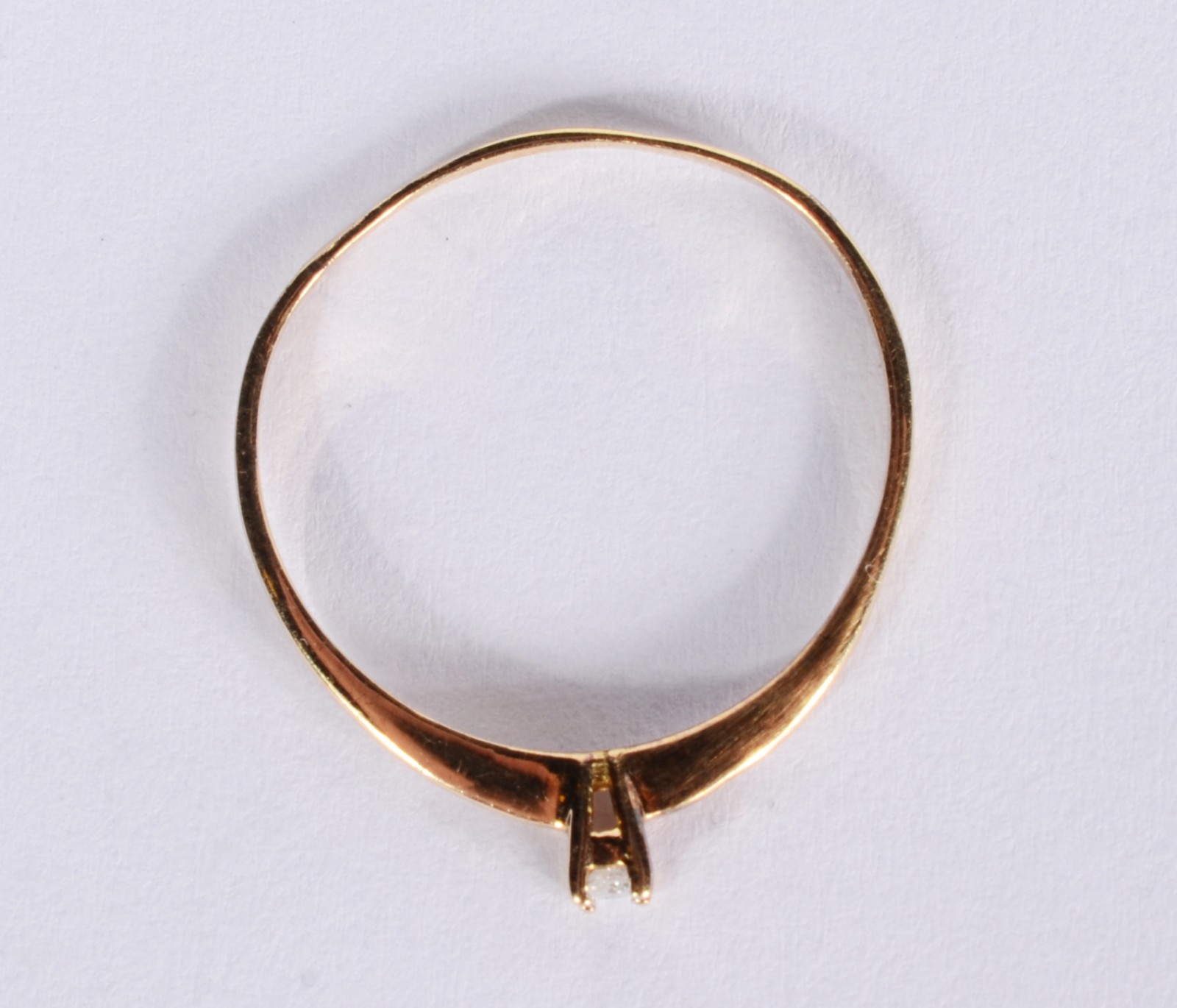 Solitário de ouro 18 k., com brilhante de 0,2 ct. Aro 18. (Por... - foto 3 de 5