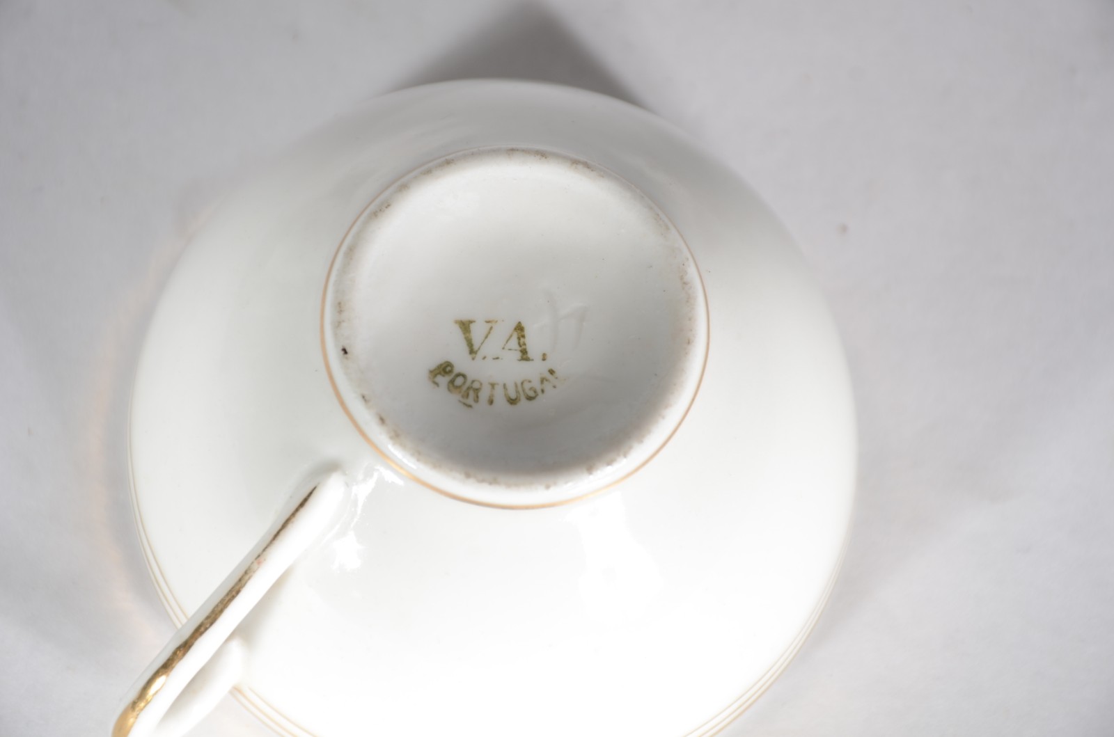 Conjunto com 8 taças para consomé (uma bicada) com pires de porcelana... - foto 5 de 5