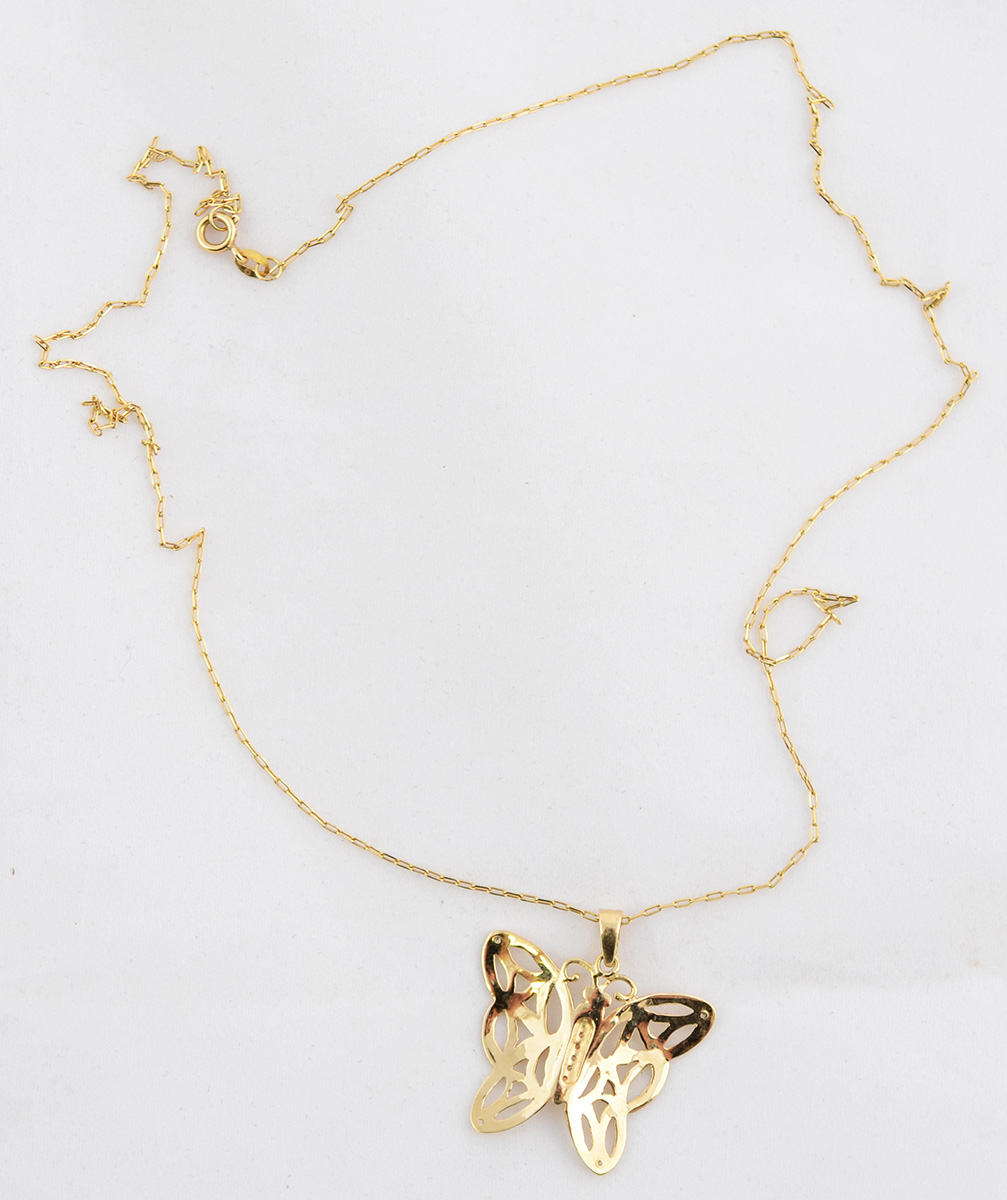 Pendente "borboleta" e seu cordão de ouro 18 k e brilhantes... - foto 2 de 2