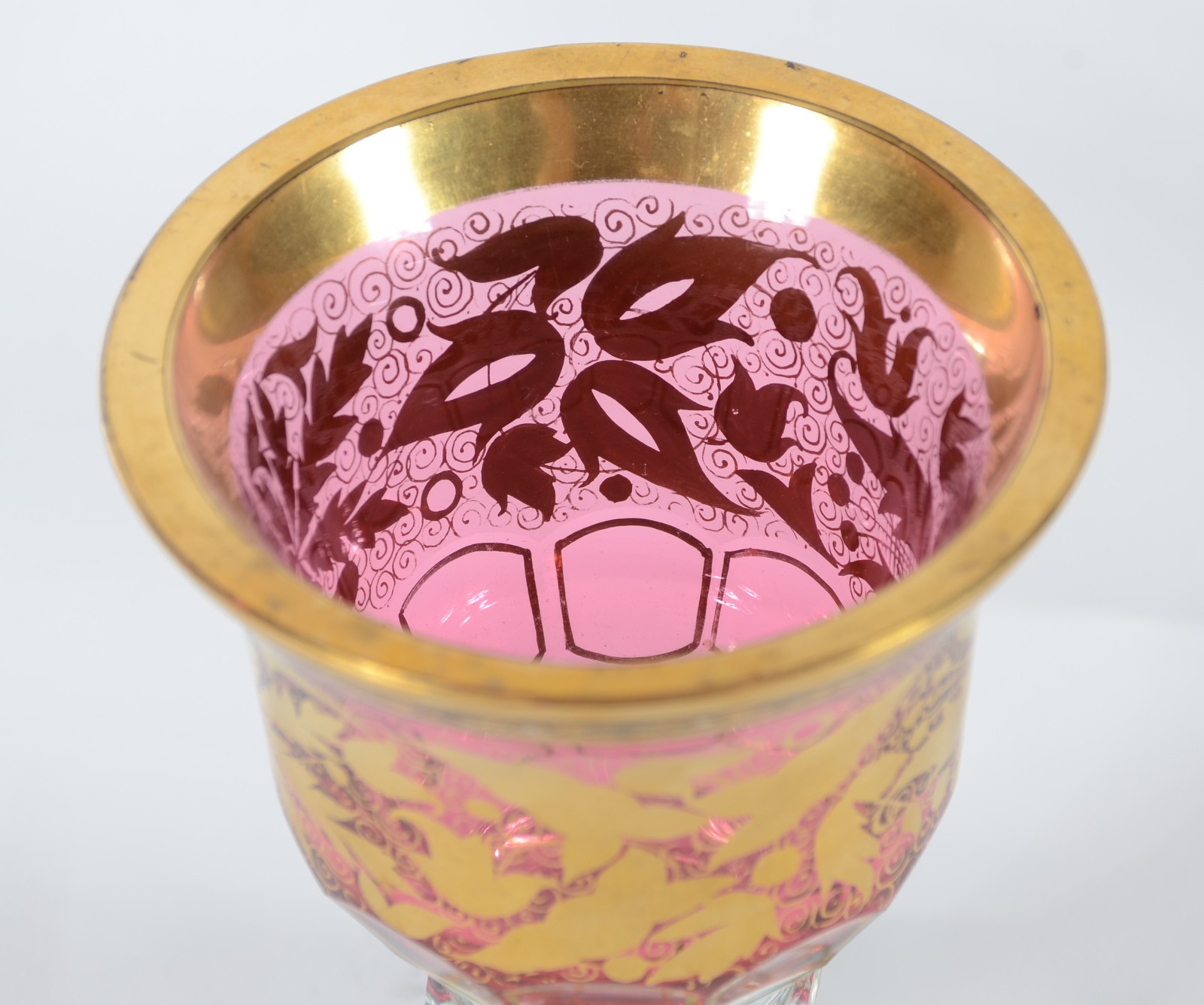 Globet de cristal tcheco doublé rosa e dourado. - foto 3 de 4