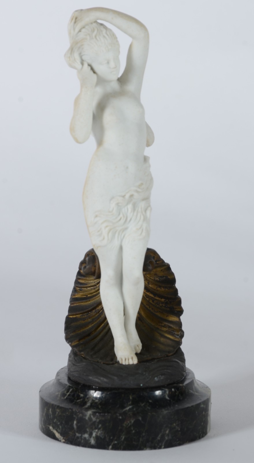 Escultura de biscuit representando Vênus, base de bronze feitio... - foto 1 de 5
