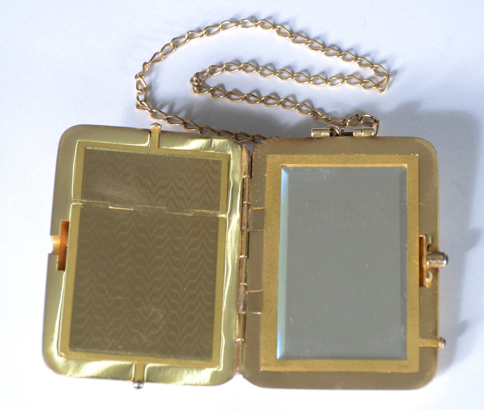 Elegante bolsa "menudiere" do tipo trousse de ouro 18 k., com... - foto 5 de 11