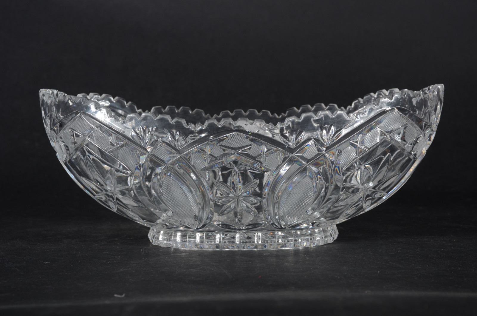 Fruteira de cristal tcheco lapidado. - foto 2 de 2