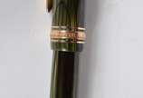 Montblanc (1906),  - Caneta tinteiro, vintage, corpo e tampa em resina rajada, detalhes e pena de ouro 14 k. Década de 50. Fabricada na Alemanha.