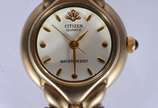 Citizen (1930),  - Relógio de pulso feminino, marca Citizen, pulseira e caixa em aço dourado., quartz. Funcionando.