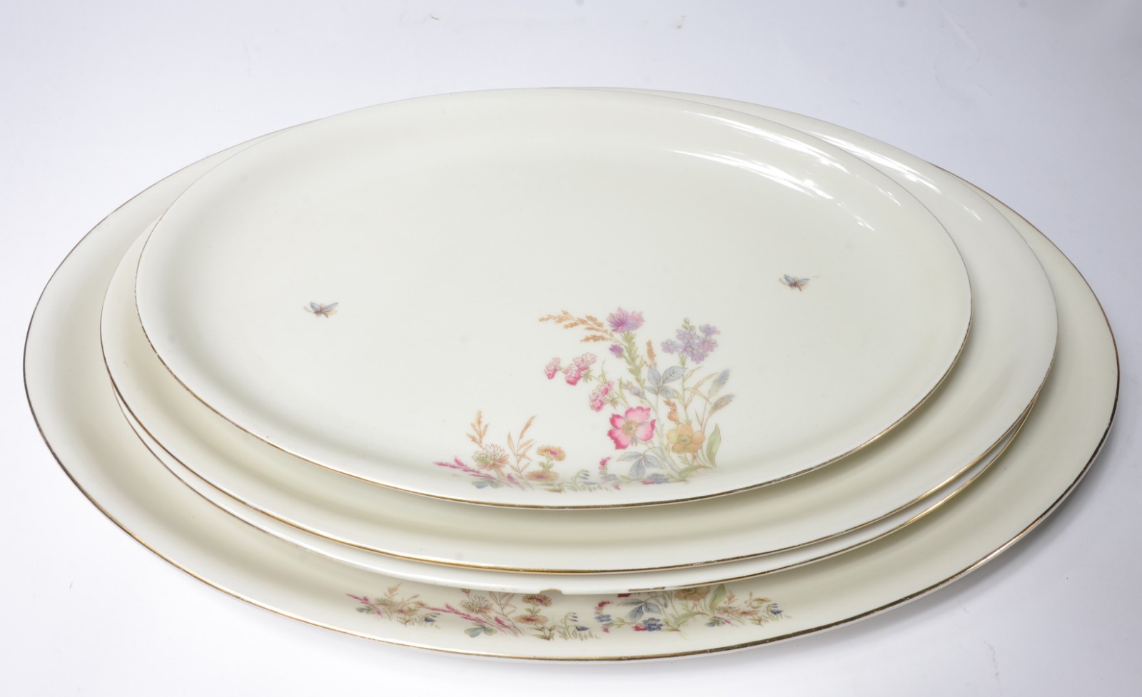 Aparelho de porcelana de bohemia - " Royal Ivory", composto de: 22... - foto 4 de 8