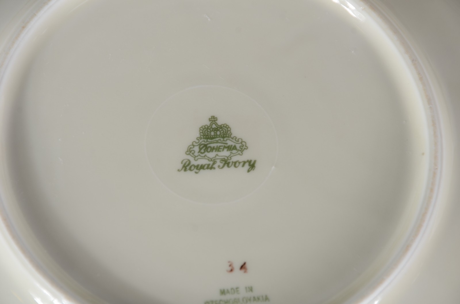 Aparelho de porcelana de bohemia - " Royal Ivory", composto de: 22... - foto 8 de 8