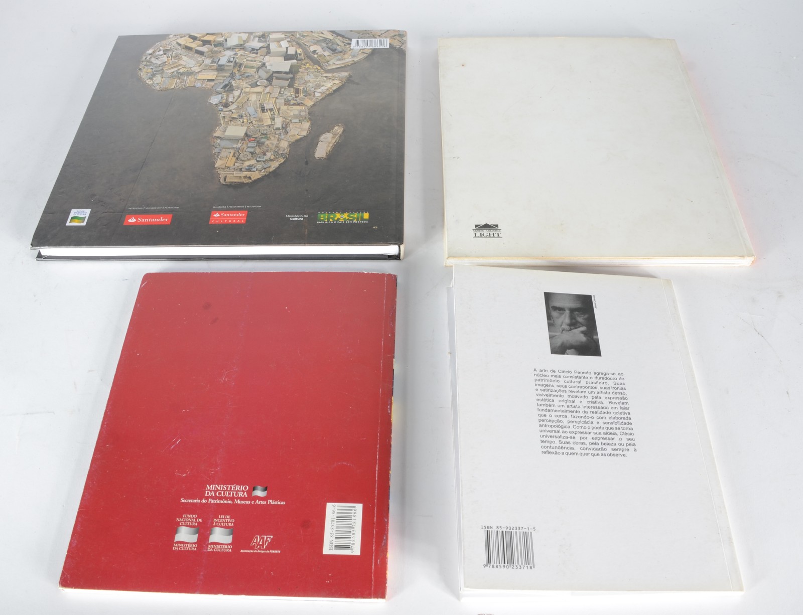 Quatro livros diversos: A) Waltercio Caldas - Mar nunca Nome. B)És... - foto 10 de 10