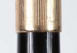 PARKER,  - Três canetas Parker americanas com tampas folheadas á ouro.