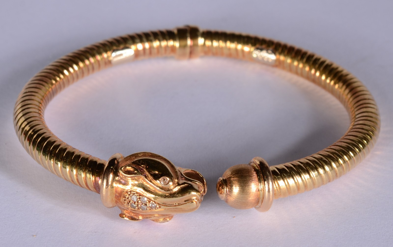 Pulseira/bracelete de ouro 18 k., decorada com figura de pantera... - foto 1 de 5