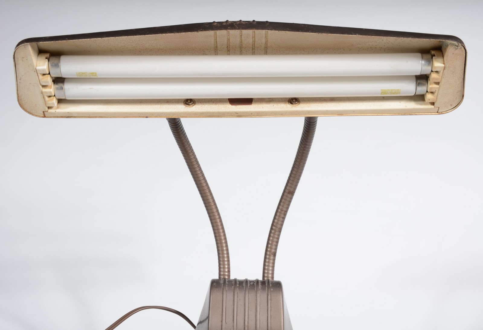 Luminária de metal para mesa de escritório, estilo "xerife". Anos... - foto 4 de 7