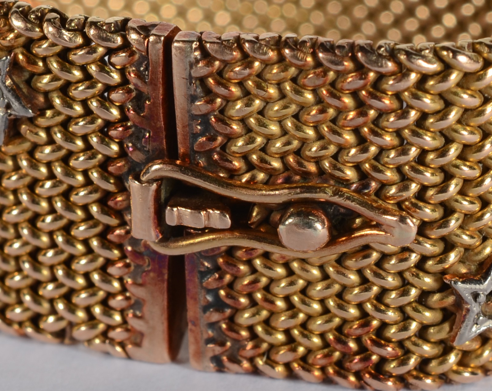 Pulseira de ouro 18 k., decorada com estrelas e brilhantes. (Por... - foto 4 de 6