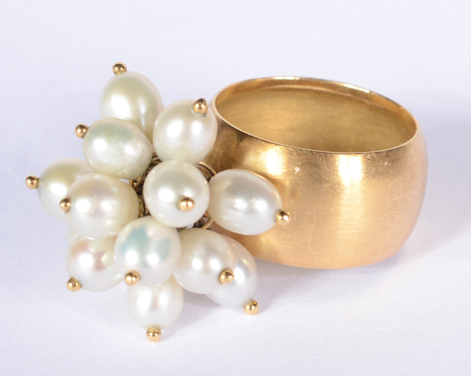 Anel de ouro 18 k., contraste 750 mls. Aro 17. (Por motivos de... - foto 1 de 5