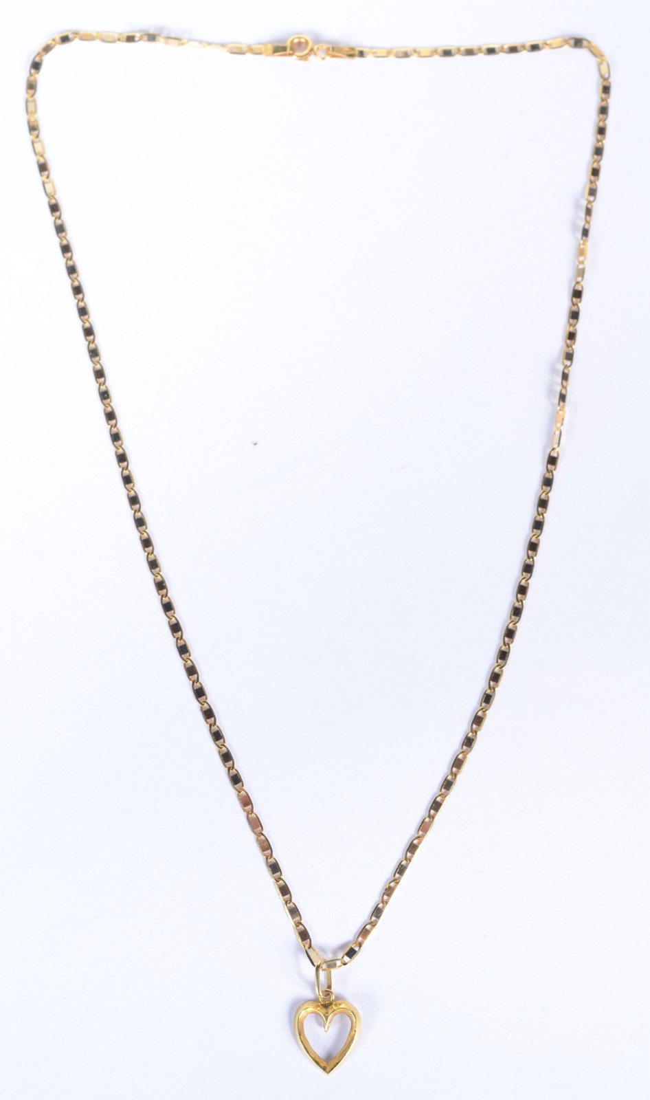Colar de ouro 18 k., contraste 750 mls com pendente na forma de... - foto 1 de 5