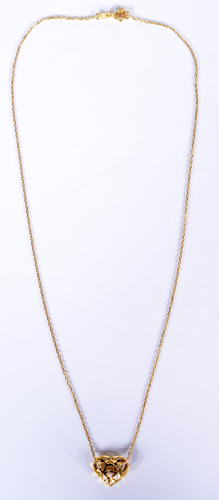 Colar de ouro 18 k., contraste 750com pendente na forma de coração... - foto 1 de 5